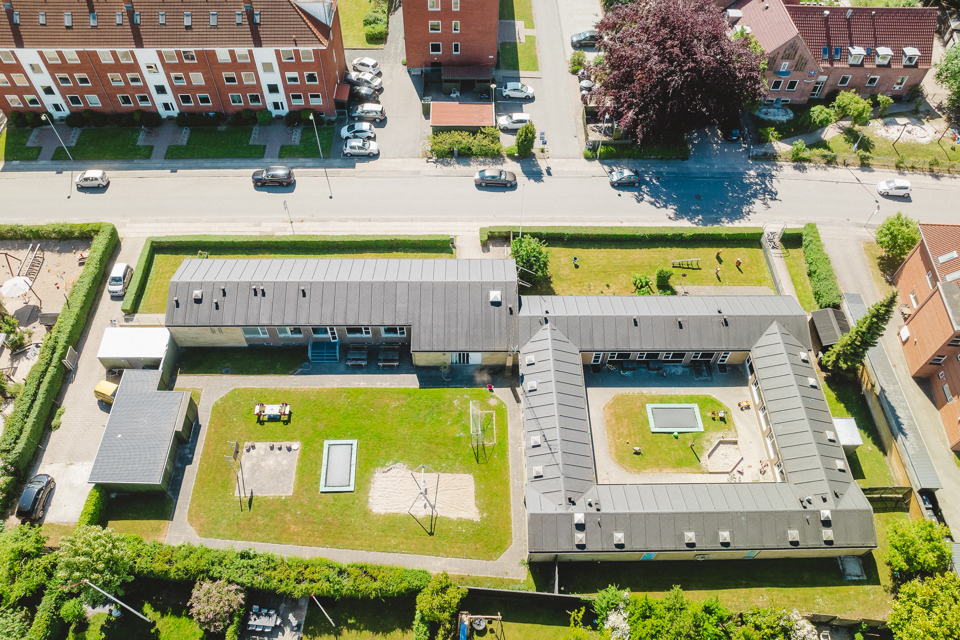 Dronefoto af Bihuset Aflastning